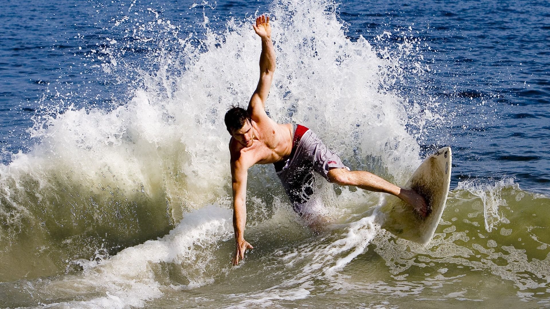 本赛季联盟场均得分和防守效率前十名队伍揭晓，联盟最佳防守球员